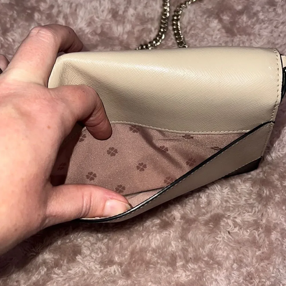 Kate spade new york Spencer Leather Chain Wallet EUC